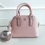 Don't Miss !! กระเป๋าแบรนด์ดัง TORY BURCH รุ่น SAFFIANO ZIP BAG กระเป๋าถือและสะพาย ลายหนัง saffiano อะไหล่ทองปั้มแบรนด์ ทรงสวยมาก ด้านหน้าติดโลโก้แบรนด์ เปิดปิดกระเป๋าด้วยซิปอย่างดีค่ะ ซับในเป็นผ้าทอลายแบรนด์สวยมากค่ะ มีช่องซิปหนึ่งช่อง ช่องเล็กสองช่