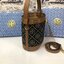 Medium : Tory Burch T Monogram Chenille Bucket Bag เปิดตัวอีกหนึ่งรุ่นกับกระเป๋าลาย T MONOGRAM รุ่นใหม่ล่าสุดจาก TORY BURCH พลาดไม่ได้กับโลโก้สุดคลาสสิก ลวดลาย T Monogram คือวัสดุ chenille หรือที่เรียกว่า ด้านไหมกำมะหยี่ มารังสรรค์ลงบนกระเป๋าBucketใบนี้ เ