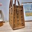 M.C.M SMALL MÜNCHEN TOTE IN VISETOS กระเป๋าโท้ทไซส์เล็ก ขนาดกำลังสวย พกพาง่าย ใหม่ล่าสุด ที่ใช้สามารถใช้ได้ทั่งหนุ่มๆและสาวๆ รูปทรงคลาสสิค ดีไซน์เป็นเอกลักษณ์