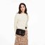 MARC JACOBS THE J MARC SHOULDER BAG คอลเลคชั่นใหม่ล่าสุด สวยฟาดกว่าใคร ใบไหนๆก็ต้องหลีก กับกระเป๋าสะพายไหล่สุดหรู รูปทรงใช้งานง่าย ดีไซน์เรียบ แต่แฝงไปด้วยความผู้ดี ดูแพง