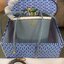 Tory Burch Robinson mini bucket bag กระเป๋าถือและสะพาย Crossbody ทรงถังสวยสุดฮิต เป็นรูปทรงใหม่ มาแรงที่สุดในตอนนี้!! ประดับโลโก้ด้านหน้า สวยโดดเด่นไม่เหมือนใคร วัสดุหนังวัวแท้ หนังสวย น้ำหนักเบา ตั้งอยู่ทรง ด้านในมีกระเป๋าผ้าลายแบรนด์ สามารถถอดออกได้ ภาย