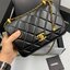 หนังแท้ VIP GIFT CHANEL CLASSIC CROSSBODY CHAIN IN BLACK BAG งานหนังแกะสีดำสุดคลาสสิก เรียบหรู มีกิมมิกน่ารักๆ หนังฟูทุกช่องสวยมากๆ อะไหล่สีทอง สวยสุดๆ เลยค่ะ
