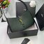 3สี VIP GIFT 】หนังแท้ Saint Laurent Le 5 à 7 Leather Hobo Bag รุ่นยอดนิยม รุ่นหายาก รุ่นที่สาวๆตามหา ใบนี้เลย!! สวยหรู กระเป๋าสะพายไหล่ ดีไซน์อยู่ทรง คลาสสิคแฝงความหรูด้วยโลโก้สีทองอร่ามโดดเด่น วัสดุหนังเรียบ สาวๆที่รออยู่ต้องรีบจัด รีบมีเป็นของตัวเองกันน