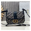 ORI หนังแท้ | DIOR Satchel Medium 30 Montaigne Dior Oblique jacquard fabric กระเป๋าสะพายไอเทมใหม่ประจำ Fall 2025 ยกระดับไลน์ 30 Montaigne ด้วยดีไซน์แบบแคชชวลที่เสริมด้วยรายละเอียดสุดประณีตบรรจง จากผ้าแจ็กการ์ดลาย