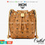 M.C.M SOFT BERLIN DRAWSTRING BAG IN VISETOS กระเป๋าสะพายทรง bucket ไซส์ mini ขนาดน่ารักน่าใช้ มาพร้อมกล่องสุดหรู!! วัสดุหนังแคนวาสคุณภาพดี รูดเปิด-ปิดกระเป๋าด้วยสายหนัง ภายในเป็นช่องโล่ง มีช่องแยก และช่องเก็บบัตรหรือจะไว้ของจุกจิกก็ได้ เป็นหนังแท้ ใ