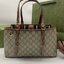 GUCCI GG Emblem small tote bag กระเป๋าทรงโท้ทสะพายไหล่รุ่นใหม่ ขนาดกำลังสวย ใส่ของได้แบบจุกๆ หูสะพายปรับและถอดออกได้ เก๋มากๆ คลาสสิคไม่มีเบื่อ