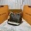 LV CarryAll BB bag Monogram Canvas กระเป๋าสะพายแครี่ออล ไซส์ใหม่ ดีไซส์ใหม่สุดไอคอนิกปรับโฉมใหม่ประจำฤดูกาลในดีไซน์สุดชิค ตกแต่งสายโซ่สีทองงดงาม