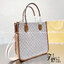 Michael Kors Heidi Tote / Michael Kors Bolsa tote Heidi monogram / MK Tote กระเป๋าสะพายทรง tote มาใหม่ MK หนังพิมพ์ลายแบรนด์ ภายในโล่งกว้าง จุของได้เยอะมาก อะไหล่ปั้มทุกจุด แมทง่ายได้ทุกลุค ภาพถ่ายจากงานขายจริง ใช้งานต่างประเทศได้