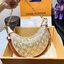 Lv gold loop monogram / LV Loop PM GOLD Bag เกรดท็อปออริจินอล มีความละเอียดของเนื้องานมากที่สุด ปราณีตตรงปกทุกใบ ใช้สลับของแท้ได้ ใช้งานต่างประเทศได้ เข้าออกผ่านทุก ตม.