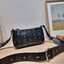M.C.M AREN CROSSBODY POUCH TRIO in Visetos Original รีรันรุ่นสวยปังเกินต้าน กับไอเท็มที่ยูทูปเบอร์ต่างก็รีวิวให้คะแนนกันล้นๆ กระเป๋าสะพายข้างสุดชิค ดีไซน์ไม่เหมือนใคร 3 ใบ 3 สี!!