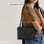 YSL envelope medium in matelassé leather shoulder bag กระเป๋าสะพายไหล่สุดฮอต โทนสีดำขับผิวสวยคลาสสิคตลอดกาล ทรงสวยดีไซน์เรียบหรู ดูติดแกลมสุดๆ โดดเด่นด้วยโลโก้ด้านหน้า เพิ่มดีเทลความผู้ดี