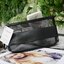 Burberry Cosmetic Purse bag สินค้าพรีเมี่ยมจากเคาน์เตอร์เครื่องสำอางค์จากแบรนด์แท้ 100% ตัวกระเป๋าเป็น Nylon โปร่งใส คาดหนังPUปั๊มแบรนด์ ปิดเปิดด้วยซิปอะไหล่ดำทั้งใบ สวยคลาสสิค จุของใช้จุกจิกได้เยอะใส่กระเป๋าสตางค์ยาวได้ แถมมีสายคล้องมือ เก๋มาก จะถือไปไหน