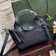 LONGCHAMP LE PLIAGE NÉO TOP HANDLE BAG XS คอลเลคชั่นสุดพิเศษจากลองฌอมป์ มีดีไซน์ที่เรียบหรูและคลาสสิก แฝงด้วยลูกเล่นแบบเฟมินีน แถมยังมีน้ำหนักเบาอย่างไม่น่าเชื่อ มาพร้อมกับหูจับกระเป๋าคู่และฝาปิดแบบกระดุม กระเป๋าถือใบนี้สามารถใช้ถือแบบทั่วไป มีสายสะพายถอด
