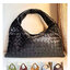 BOTTEGA intrecciato hobo shoulder bag / Bottega Hop Bag กระเป๋าทรงโฮโบ จุของได้เยอะ เกรดออริ สลับแท้ 1:1 ใช้งานต่างประเทศได้