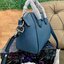 Givenchy Antigona Mini leather shoulder bag กระเป๋าสุดคลาสสิก ใบเดียวก็เอาอยู่ Day to Night Bag เข้าได้กับลุค Smart Casual ด้วยทรงกระเป๋าที่ฐานกว้างใส่ของใช้ที่จำเป็นได้ทุกอย่าง วัสดุหนังแกะสังเคราะห์ (หนังนิ่ม) ขึ้นรูปเงา สวย ตั้งอยู่ทรง มาพร้อมสายสะพายต