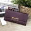 Don't Miss! CHARLES & KEITH LONG WALLET กระเป๋าสตางค์ใบยาวฝาพับรุ่นใหม่ลาสุด หนังอยู่ทรงเเข็งแรงทนทานด้านหน้าประดับโลโก้แบรนด์แบบเหลี่ยม สามารถใช้งานได้2ด้าน ด้านหน้าเปิดปิดด้วยตัวล๊อค ด้านหลังเปิดปิดด้วยกระดุมมีช่องใส่ธนบัตรและช่องใสบัตรหลายช่อง ภาย