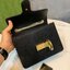 VIP GIFT 】หนังแท้ GUCCI Interlocking G Shoulder Bag กระเป๋าสะพายไหล่/ข้าง ดีไซน์ได้อย่างมีสไตล์ ดูมีสเน่ห์ด้วยโทนสีดำสุดคลาสสิก ใบนี้แมทช์ได้กับทุกลุค เท่ๆ casual หรูหรา มีช่องแบ่งสัดส่วนสวยงาม สาวๆขี้เบื่อขอแนะนำใบนี้เลยจ้า ลูกเล่นเยอะมาก เปลี่ยนสไตล์ได้