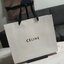CELINE CROSSBODY BAG VIP GIFT WITH PURCHASE (GWP) พรีเมี่ยมกิ๊ฟ Limited Edition จาก PERFUME DUTYFREE COUNTER กระเป๋าสะพายทรงหรู วัสดุผ้าผสมหนัง ด้านในเปิดปิดด้วยตัวบิดล็อค มีช่องใส่ของแบ่งเป็นสัดส่วน