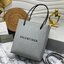 หนังแท้ BALENCIAGA XXS TOTE / Balenciaga shopping tote xxs พกกระเป๋าช้อปปิ้ง ไปทุกที่ในฤดูกาลนี้ ดีไซน์ที่ใช้ได้ทุกวันตั้งแต่หนังแบบมีเท็กซ์เจอร์ ภาพสินค้าถ่ายจากงานขายจริง ใช้งานต่างประเทศได้