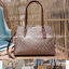COACH C4075 TATUM CARRYALL IN SIGNATURE CANVAS คอลเลคชั่นใหม่ล่าสุด จัดมาให้ได้สวยก่อนใคร สวยหรูทุกสี!! ลุคผู้ดีต้องมาอีกหนึ่ง กระเป๋าสะพายทรงสวย ที่มาพร้อมสายสะพายไหล่ในตัว และสายครอสบอดี้สำหรับสะพายข้าง วัสดุหนัง crossgrain สวยคมมากๆ ตัวกระเป๋าถูกแบ่งเป