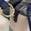 Kate spade new york cameron street pippa bag 2018 พร้อมส่งอีกรอบ กระเป๋าวัสดุหนัง saffiano ทรงถัง สามารถถือได้หรือสะพายข้าง ด้านหน้าติดอะไหล่แบรนด์ ปากกระเป๋าเปิดปิดแบบหูรูด ภายในกระเป๋าโล่ง ใส่กระเป๋าสตางค์ใบยาวได้ หรือของอื่นๆได้จุ มาพร้อมสายสะพายยาว ถอ