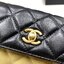 ORI หนังแท้ | Chanel Mini Flap Velvet Leather Bag กระเป๋าสะพาย ดีไซน์ทูโทนสุดไอคอนิก ฝาพับหนังตัวกระเป๋ากำมะหยี่โทนสีเบจ ตัดสีกันอย่างลงตัว สวยหรูโดดเด่น