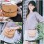 VIP 🥂 สีใหม่พร้อมส่ง! Saint Laurent Kaia Small YSL Plaque Leather Cross Body Bag / YVES SAINT LAURENT YSL BAG VIP วัสดุ Calfskin หนังเรียบอยู่ทรงเปิดปิดด้วยฝาปิดโลโก้แบรนด์อะไหล่ทอง ภายในโล่งมีโลโก้และช่องย่อยสามารถใส่มือถือของใช้จุกจิกได้เยอะ สาย