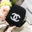 Chanel Shoulder Bag Gift With Purchase (GWP) กระเป๋าสะพายพรีเมี่ยมเเท้จาก Chanel Cosmetic Counter วัสดุ Nylon&Polyester 100% สีดำด้านหน้าประดับโลโก้แบรนด์สีขาววิ้งๆสวยหรูดูดี เปิดปิดด้วยซิป หัวซิปแบรนด์อะไหล่ทอง ซับในสกรีนโลโก้ ภายในมี1ช่องซิป กว้างและจุส