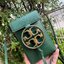 ของแท้ 💯% TORY BURCH MILLER METAL PHONE CROSSBODY อีกหนึ่งกระเป๋าใส่มือถือรุ่นฮิตที่เชื่อว่าหลาย ๆ คนต้องเคยเห็นผ่าน ๆ ตามาอย่างแน่นอน