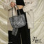 GOYARD ANJOU TOTE MINI ฮอตไอเท็ม กับกระเป๋าสะพายทรงโท้ท ไซส์มินิ กะทัดรัดมาก มาครบสีขายดี เลิศทุกสี รูปทรงคลาสสิค ดีไซน์เป็นเอกลักษณ์ ใช้งานได้หลากหลาย สามารถกลับด้านใช้ได้แบบไม่มีเบื่อ