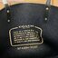 COACH 91107 REVERSIBLE CITY TOTE WITH HORSE AND CARRIAGE PRINT ใช้ได้ 2 ด้าน 🔺ทรง Tote รุ่นแนะนำค่ะ!! วัสดุ pvc อย่างดี นิ่มยวบตัวสวย ลายรถม้าทั้งใบค่ะ (ในไทยหายากค่ะลายนี้) 📌สามารถใช้ได้ทั้งด้านในและด้านนอกนะคะ สวยทั้ง2ด้านเลยทีเดียว เป็น