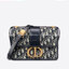 หนังแท้ CHRISTIAN DIOR 30 MONTAIGNE BAG Oblique Jacquard เอกลักษณ์ของความหรู น้ำหนักเบา ไอเท็มหายาก!! Best seller!! ยกให้น้องเลย!! ดีไซน์เรียบหรูในความเป็นเอกลักษณ์ ใช้งานง่าย สะดวก ได้ทุกโอกาส แนะนำเป็น everyday bag ติดตัวไว้เลยจ้าสาวๆ พร้อมส่งที่ไทย ภาพ