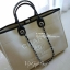 Chanel tote canvas bag จากงานพรีเมี่ยม VIP GIFT รุ่นดังเลยค้า Size ใหญ่อลัง บอกเลยว่า *งานดีที่สุด ตัวกระเป๋า กระเป๋าผ้าเป็นผ้า canvas เนื้อดีสมราคา สัมผัส นุ่มลื่นมือมากกกก อะไหล่เงินปั้มแบรนด์แท้ทั้งใบ ด้านหน้าปัก logo แบรนด์สุดหรู จุของได้เยอะมากก มีช่