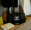 Best Seller ♡♡💃💃 กับทรง travel & fitness bag กับ Chanel VIP Gift Bag Travel Bag Gym Duffel Weekend จากงานพรีเมี่ยมกิ้ฟแบรนด์หรูอย่าง Chanel ของแท้100% ตัวกระเป๋าเป็นผ้า Oxford หนาอย่างดี สกรีนโลโก้แบรนด์ตัดสีขาว เปิดปิดด้วยซิ