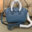 Givenchy Antigona Mini leather shoulder bag กระเป๋าสุดคลาสสิก ใบเดียวก็เอาอยู่ Day to Night Bag เข้าได้กับลุค Smart Casual ด้วยทรงกระเป๋าที่ฐานกว้างใส่ของใช้ที่จำเป็นได้ทุกอย่าง วัสดุหนังแกะสังเคราะห์ (หนังนิ่ม) ขึ้นรูปเงา สวย ตั้งอยู่ทรง มาพร้อมสายสะพายต