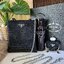 เซทสุดคุ้ม! ซื้อ1ได้ถึง3 PRADA CRYSTALS MINI TOTE BAG WITH KEYCHAIN AND VACUUM BOTTLE VIP สวยหรูดูดี items นี้คุ้มมากๆได้ถึง3อย่างทั้งกระเป๋าสะพาย(พร้อมสายโซ่)+พวงกุญแจ+กระบอกน้ำครบชุด ไอเท็มแนะนำน่าใช้ควรค่านักสะสม