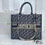 พร้อมส่ง 3 ไซส์ DIOR Medium Dior Book Tote Blue Dior Oblique Embroidery กระเป๋าทรงโท้ท เกรดออริ สลับแท้ 1:1 ใช้ต่างประเทศได้