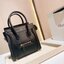 พร้อมส่งรุ่นยอดฮิต!! CELINE HANDLE BAG VIP GIFT WITH PURCHASE (GWP) พรีเมี่ยมกิ๊ฟรุ่นใหม่ Limited Edition จาก CELINE HAUTE PARFUME DUTYFREE COUNTER หนังวัวแท้ ขนาดกำลังดี เปิดปิดด้วยซิปอะไหล่ทองมีที่จับหนัง ด้านในกว้าง ใส่มือถือ กระเป๋าสตางค์ยาวได้สบาย มา