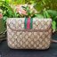 GUCCI Ophidia mini GG shoulder bag กระเป๋าถือ กระเป๋าสะพายทรงสวย ดีไซน์ที่เป็นเอกลักษณ์ จะถือเป็นครัช สะพายไหล่ หรือครอสบอดี้ก็สวยลงตัวได้ทุกสไตล์