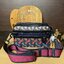 COACH ACADEMY CROSSBODY WITH HORSE AND CARRIAGE PRINT (COACH 89084) ผ้าใบเคลือบพิมพ์ลายและหนังกรวดขัดเงา ภายในกระเป๋ามัลติฟังก์ชั่น| ปิดด้วยซิป ซับในผ้า ด้านนอกมีซิปและกระเป๋าสลิป สายสะพายถอดได้