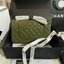 CHANEL Classic Medium Flap Bag กระเป๋าสะพายคลาสสิกรุ่นยอดนิยมตลอดกาล ดีไซน์เรียบหรูหราขับผิว งานหนังแท้สวยมาก มีอะไหล่เงินและทอง สุดยอดเดอะเบสท์ไอเท็ม