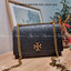 TORY BURCH LIMITED-EDITION SHOULDER BAG รุ่นลิมิเต็ด กับกระเป๋าสะพายไหล่ทรงผู้ดี ที่ผลิตมาในจำนวนจำกัด โดดเด่นด้วยอะไหล่ทองคลาสสิคหรูหรา