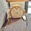 TORY BURCH T MONOGRAM JACQUARD CIRCLE BAG ((Large size)) พร้อมส่งที่ไทย สวยก่อนใครที่นี่! กระเป๋าจาก Tory burch รุ่นนี้มาในสไตล์ทรงวงกลม สุดคลาสสิค ดูคล่องตัวมากขึ้น วัสดุJacquardทอลายแบรนด์+ขอบหนังแท้ ได้ลงตัวสวยงามอยู่เหมือนเดิมค่ะ