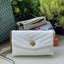 ของแท้ 💯% 】Tory Burch Kira Chevron Chain Wallet Bag เน้นความเรียบหรูดูแพง ต้องยกให้รุ่นนี้ ซึ่งมีขนาดกะทัดรัด ให้ลุคสาวมั่น Active ดูทะมัดทะแมง เหมาะสะพายในวันลำลอง และด้วยความที่เป็นแบรนด์ของทอรี่