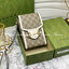 หนังแท้ GUCCI Horsebit phone bag กระเป๋าสะพาย กระเป๋าใส่โทรศัพท์สุดคลาสสิก หนังวัวแท้สีน้ำตาล/สีขาว อะไหล่ทองสวย ดีไซต์สัญลักษณ์วงแหวนตามแบบฉบับแบรนด์ สายสะพายยาวที่สามารถปรับระดับได้ ภาพสินค้าถ่ายจากงานขายจริง ใช้งานต่างประเทศได้ค่ะ