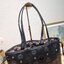 M.C.M SMALL REVERSIBLE LIZ SHOPPER IN VISETOS พร้อมเสิร์ฟความสวยให้ถึงบ้าน กับกระเป๋าทรงโท้ทไซส์ small ขนาดกำลังสวย แถมไม่พอ!! ยังมีใบลูกไปให้อีก สะพายแยกได้เก๋ๆด้วย!! ใครที่มองหากระเป๋าทรงโท้ทจุๆหน่อย ก็ต้องใบนี้เลย ดีไซน์ทรงสวยน่าใช้ โดดเด่นกว่าใคร ไม่ซ
