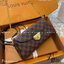 LV Beverly Clutch Bag / LV Pochette Beverly Shoulder Bag กระเป๋าทรงคลัช ทรงพอช งานวินเทจ ลายโมโนแกรม ถือหรือสะพายไหล่ได้ สวยหรูตลอดกาล ลายพิมพ์คมชัด อะไหล่สีทองหรูหรา เป็นอีกรุ่นที่ Must Have!! มากๆ ค่ะ