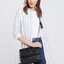 TORY BURCH Fleming Convertible Shoulder Bag ดีไซน์น่ารัก ดูแพงไม่เป็นรองใคร ใช้ได้ทั้งทั่วไปและออกงาน สาว ๆ คนไหนที่กำลังมองหากระเป๋าสะพายไหล่น่ารัก ๆ สักใบที่มีดีไซน์โดดเด่น สะดุดตาล่ะก็ไม่ควรพลาดกับ Collection นี้เลยค่ะ เพราะ Fleming นั้นเป็นรุ่นที่เรีย