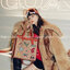 COACH C6846 FIELD TOTE IN SIGNATURE CANVAS WITH PATCHES คอลเลคชั่นใหม่สุดปัง!! สกีเรทโทร ดีไซน์วินเทจ ต้อนรับฮอลิเดย์นี้กันแบบที่สุด กระเป๋าทรงโท้ท ไซส์ใหญ่จุคุ้ม ฟังก์ชั่นการใช้งานสะดวกที่สุด มีทั้งสายคล้องแขนในตัว และสายครอสบอดี้ โดดเด่นด้วยแพทช์ลวดลายค