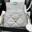 CHANEL 19 HANDBAG กระเป๋าสะพายดีไซส์คลาสสิคหนังแท้นิ่มเงาสวย เกรดออริ ท็อป สลับแท้ 1:1 เกรดดีสุด ผ่านทุก ตม ใช้งานต่างประเทศได้
